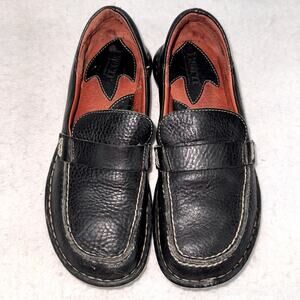 Women’s Born Black Leather Slip-on Loafers size 6